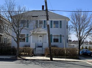 2 Cabot St, Salem, MA 01970