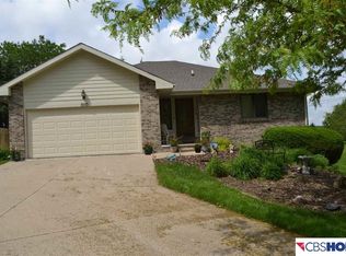 1010 Elm Ct, Plattsmouth, NE 68048