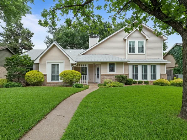 132 Cherrybark Dr, Coppell, TX 75019