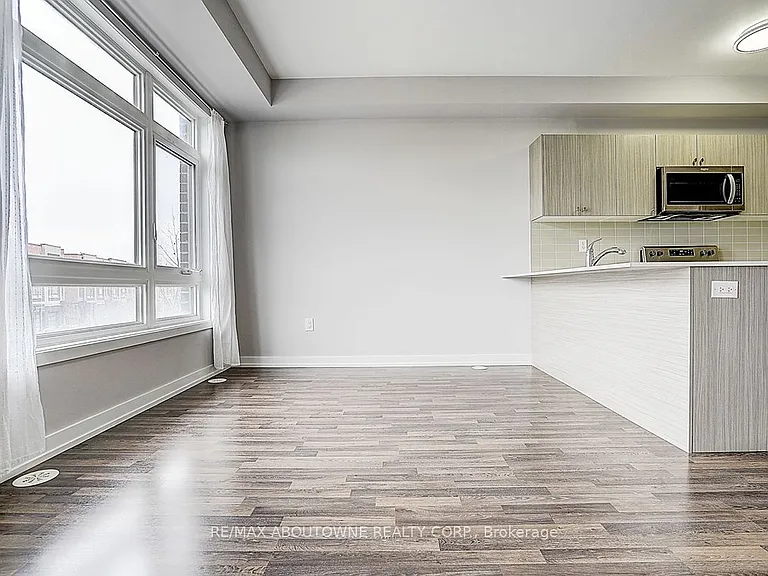 52 Saintfield Dr — Photo 12