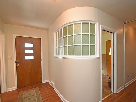 2nd image of 3926 Wess Park Dr