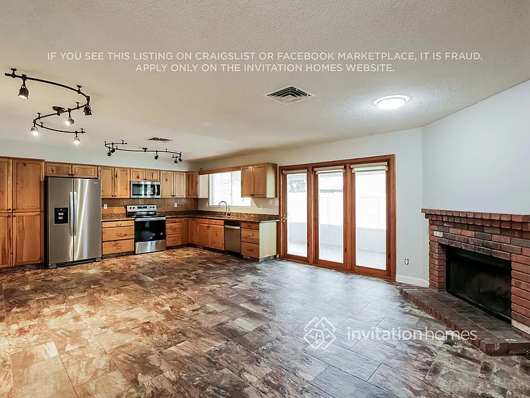 1756 N Cholla St — Photo 5