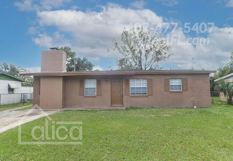 127 Academy Ave — Photo 1