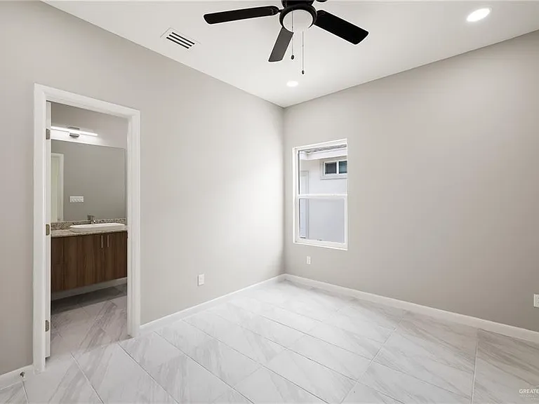 3912 Las Vistas Ln #1 — Photo 24