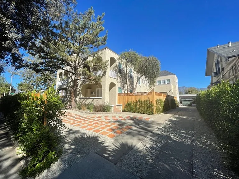524 Lincoln Ave. — Photo 1