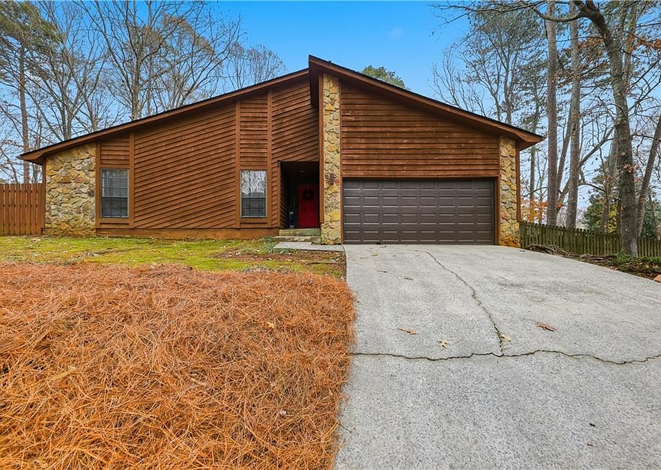 1st image of 3983 Cripple Creek Dr NW