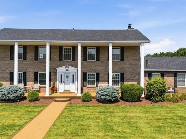 218 Dublin Dr, Mineral Wells, WV 26150