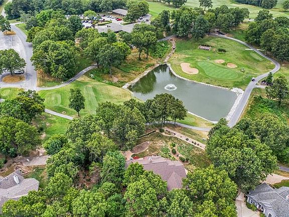 2nd image of 3 Henry Cir
