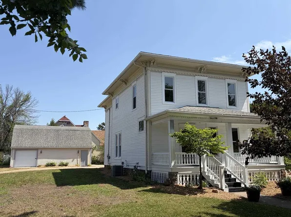201 W 4TH STREET, Marshfield, WI 54449