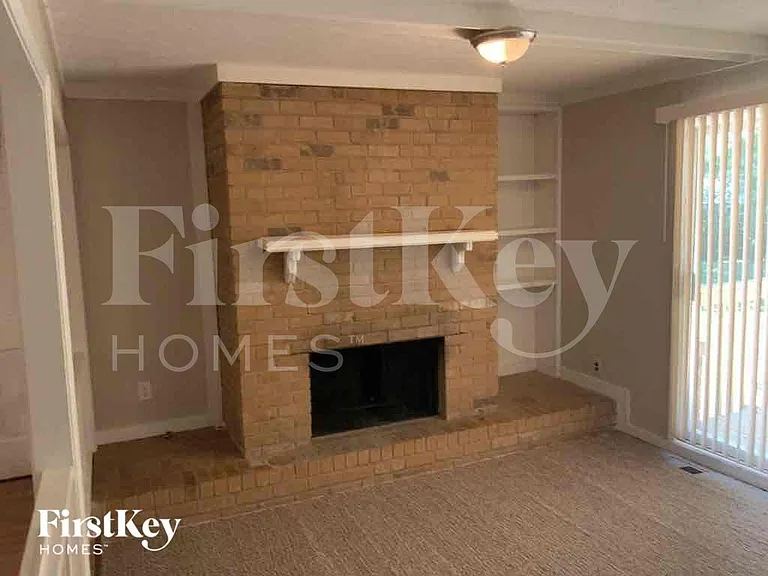 557 Rock Shadow Ct — Photo 2