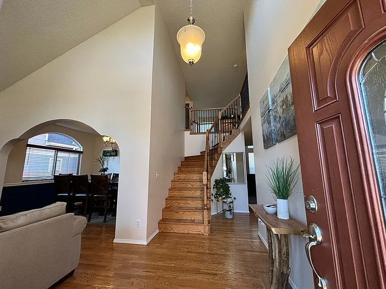 8950 Rochester Dr — Photo 3
