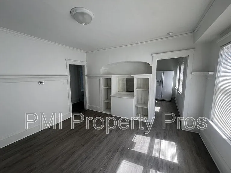 3284 N 30th St — Photo 38