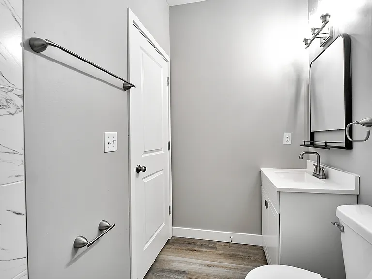 415 N Dequincy St #B — Photo 20
