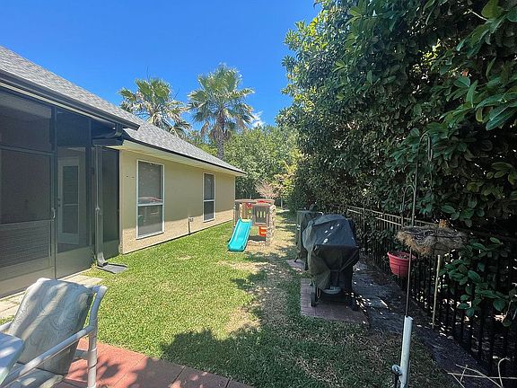 5th image of 513 White Feather Ct