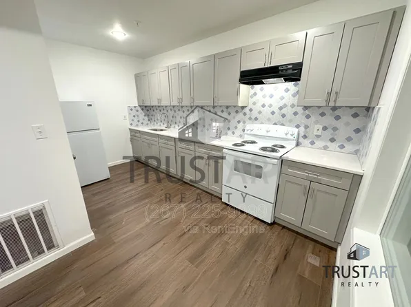 2317 N 15th St, Philadelphia, PA