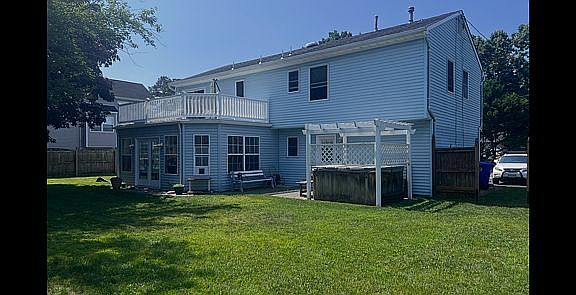 4th image of 1482 Davidson Ave