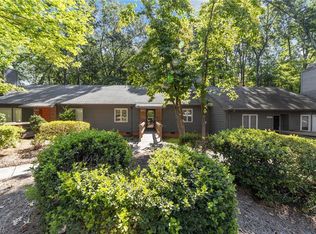 4626 Lake Jeanette Rd, Greensboro, NC 27455