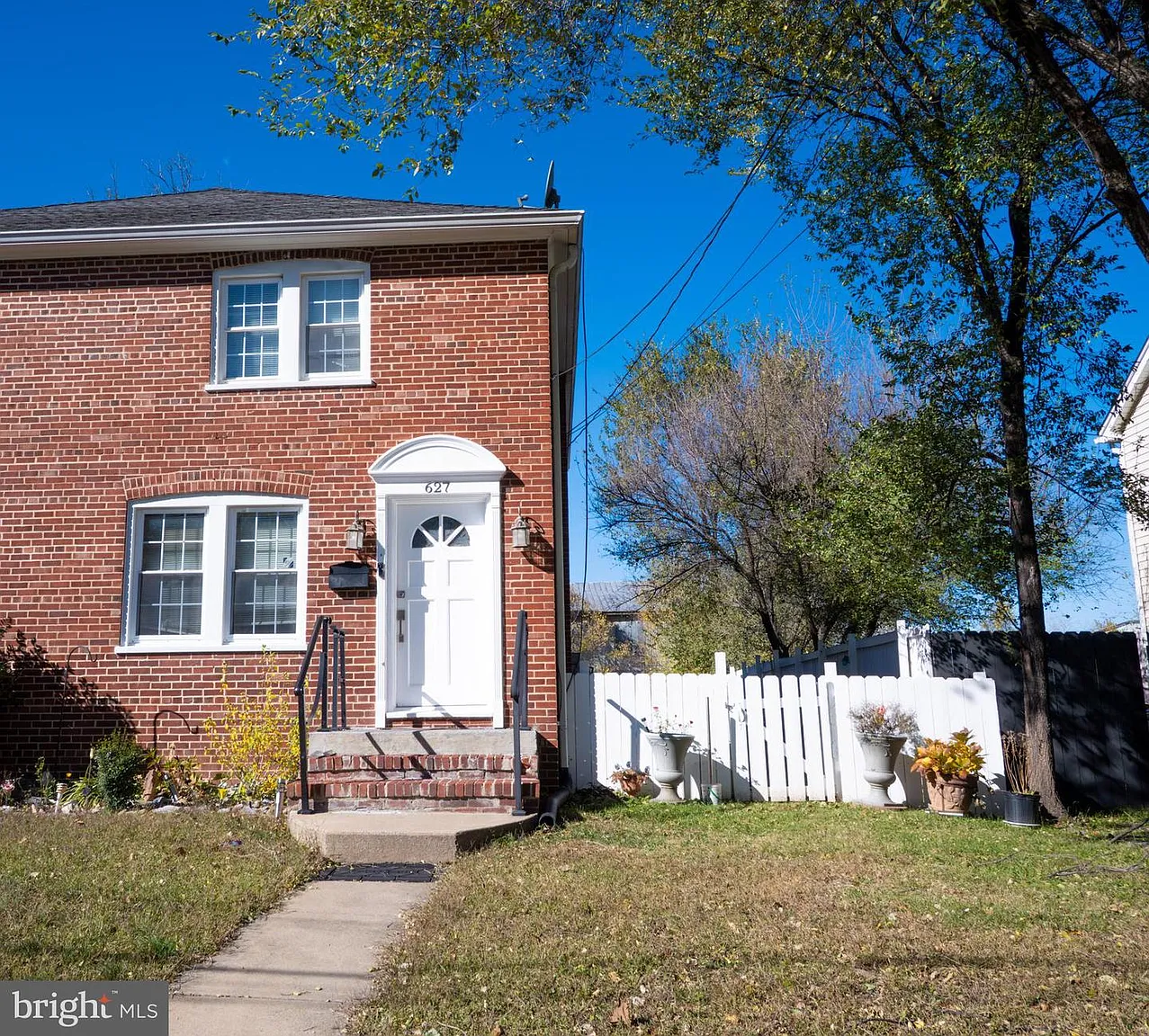 627 Watson Ave photo 1