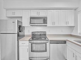 205 NW 84th St #205, Miami, FL 33150