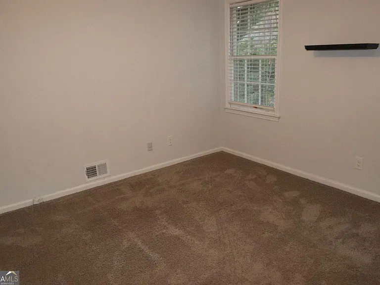 1302 Stephens St SW — Photo 10