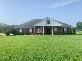 7151 Goldfinch Rd, Wake Village, TX 75501