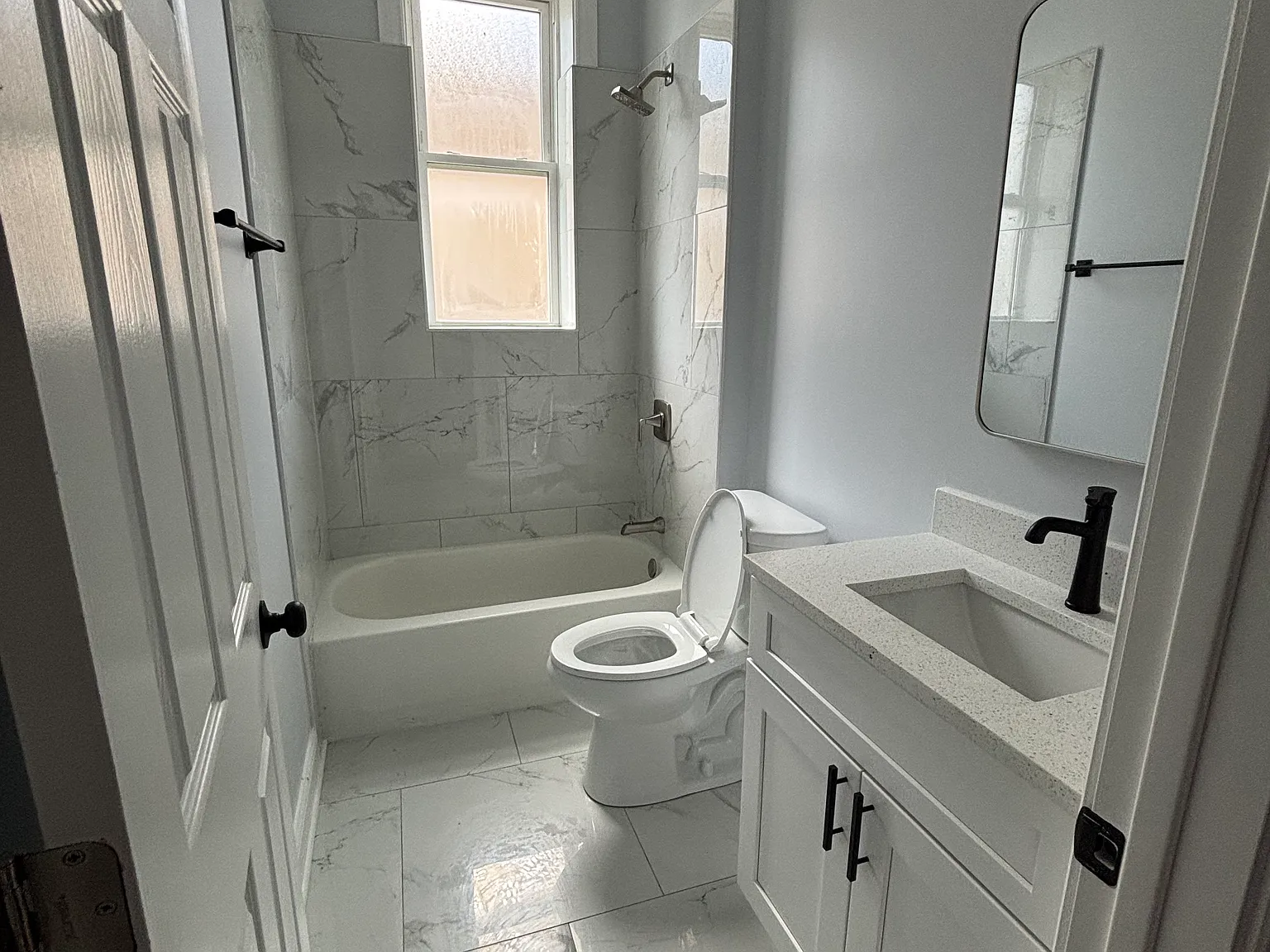 4 bed, $2,500 — Photo 3