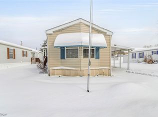 346 Golfway Dr, Painesville, OH 44077