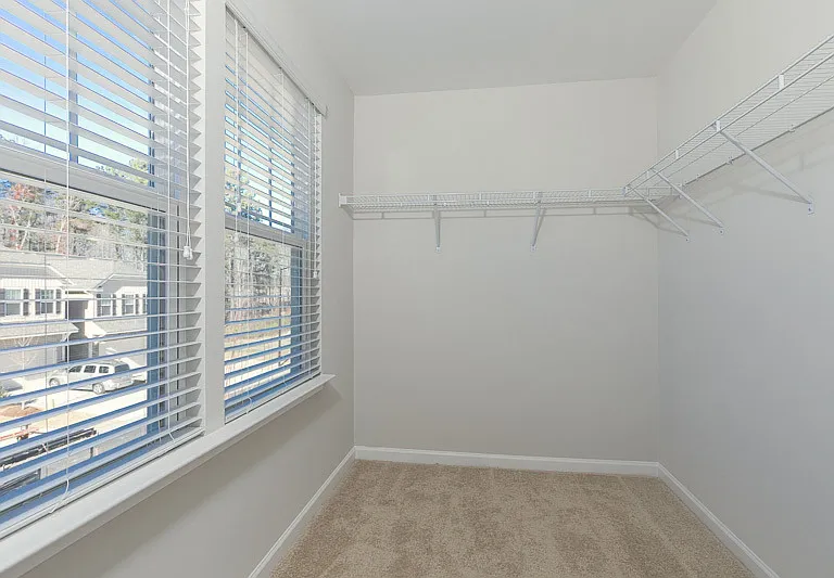 215 Hamlet Pl — Photo 11