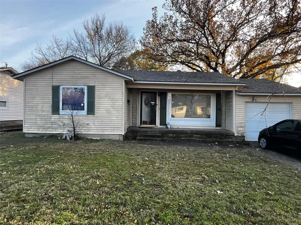 2320 Muret St, Irving, TX 75062