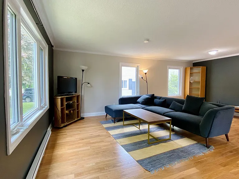 40 Helen St #1 — Photo 9