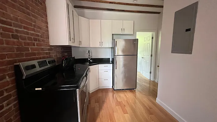 Rented by Highline Residential | media 46