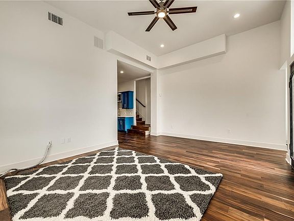 4th image of 422 N Marlborough Ave #A