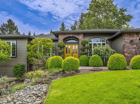 13796 SW Hillshire Dr