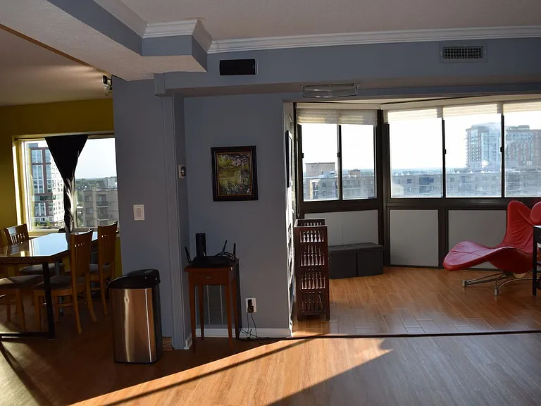 8350 Greensboro Dr #1017 — Photo 5