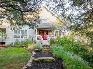 19 Rapids Dr, Galena, IL 61036