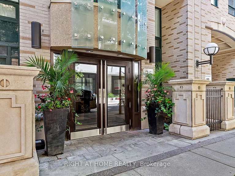 35 Hayden St #1409 — Photo 2