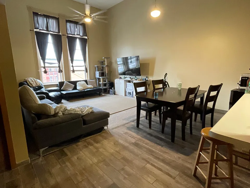 135 Lafayette St #7