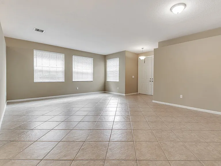 1603 Briar Oak Dr — Photo 4