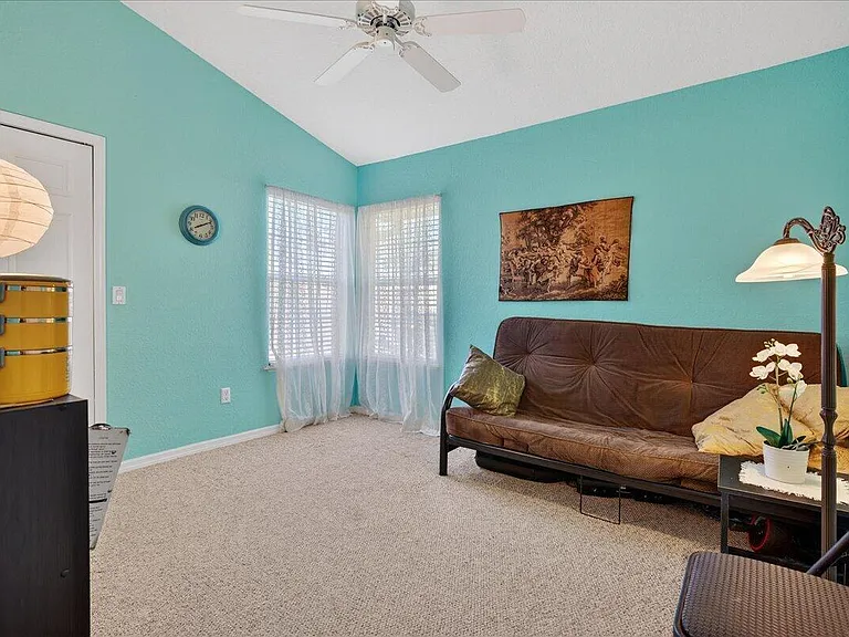 1810 Waterford Dr #6 — Photo 16