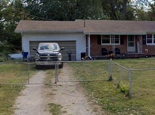 607 Treelane Dr, Newburgh, IN 47630