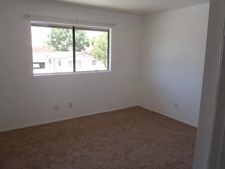 555 Sioux Dr #D — Photo 10