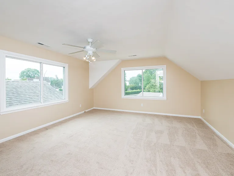 4501 Van Dyck Dr — Photo 24