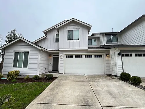 15675 NE Clackamas Ct Photo 1