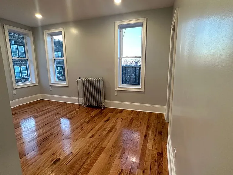 300 - OM 1101-1109 Palisade Avenue LLC — Photo 3