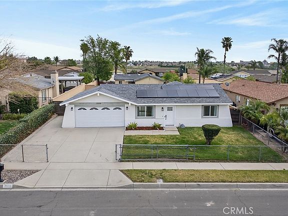 2nd image of 7579 Fennel Rd