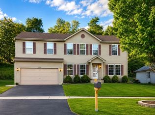 720 Ridge Dr, Marengo, IL 60152