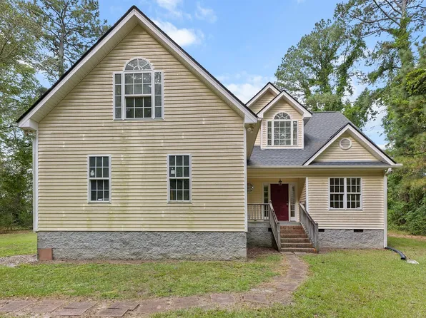 112 Day Ln, Selma, NC 27576