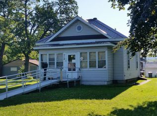 718 Kane St, La Crosse, WI 54603