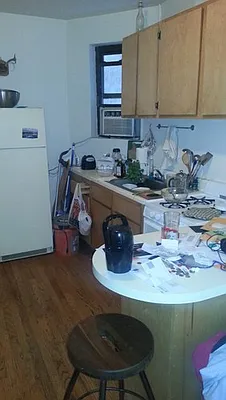 Rented by Chartwell Manhattan Realty | media 10