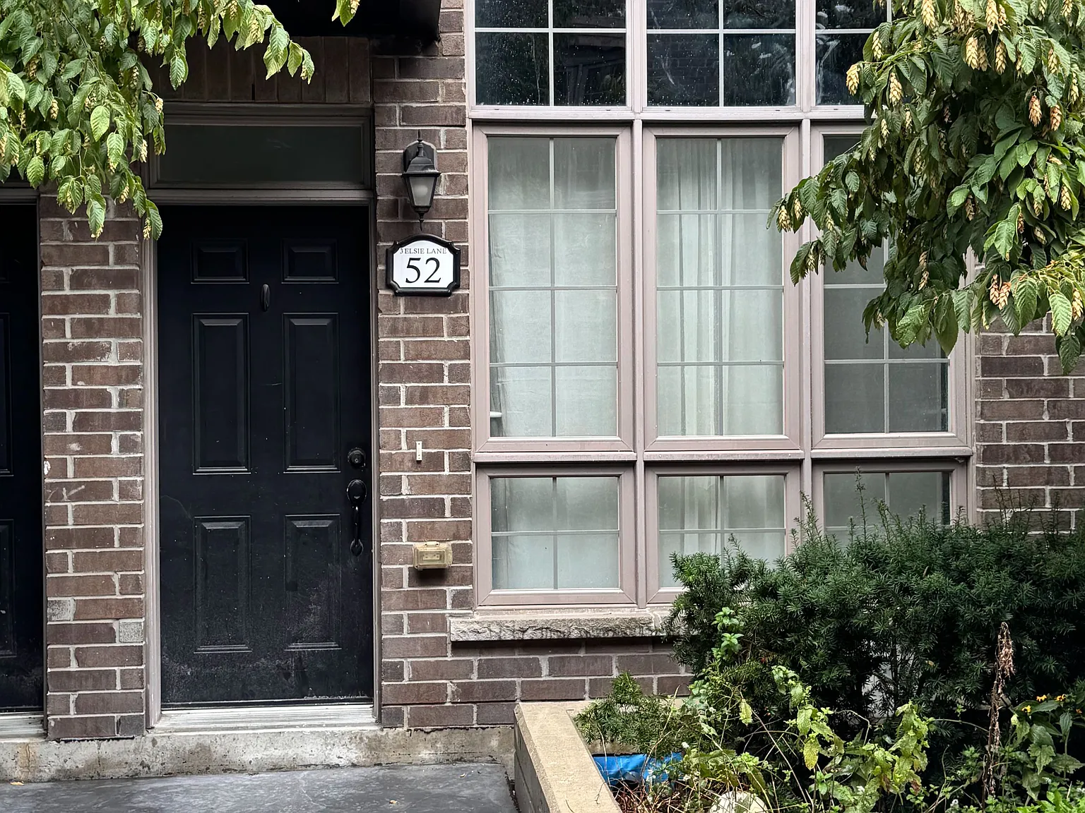 3 bed, $3,950 — Photo 1